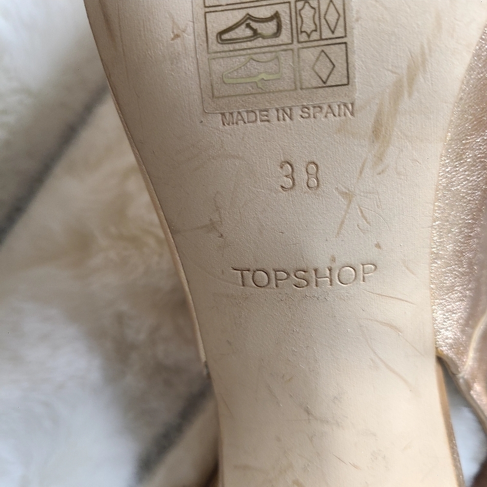 Topshop Gold Metallic Heels with Slingback Strap - Picture 6 of 6